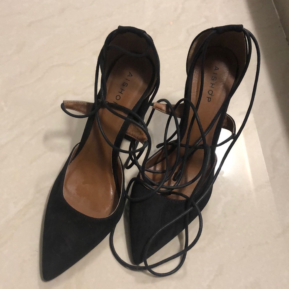 Shoes - Picture 3 of 5